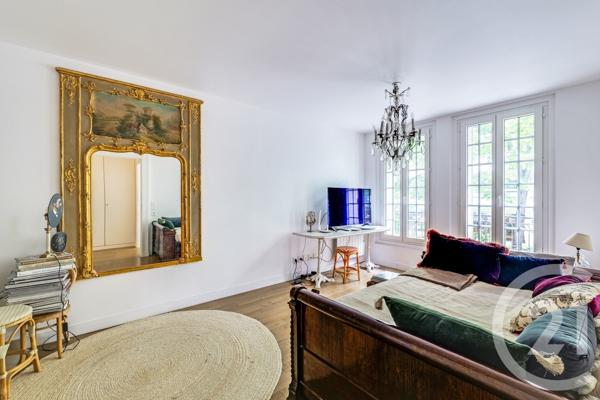 Appartement F1 à vendre  1 pièce - 35,50 m 2   PARIS  - 75008