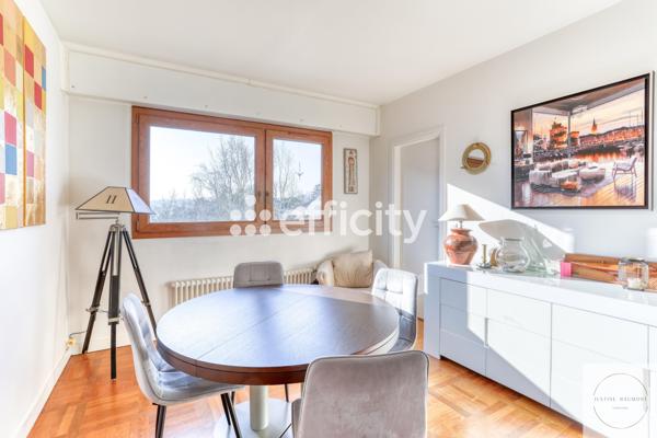 Appartement
         5 pièces
        - 111 m² 580 000 € *