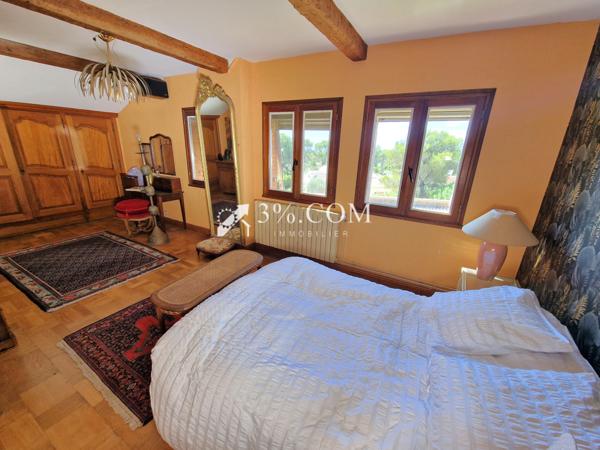 Villa 9 pièce(s) 7 chambre(s) 203 m²