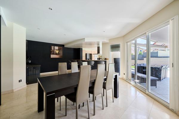 Maison Fontaine Les Dijon 8 pièce(s) 300m2