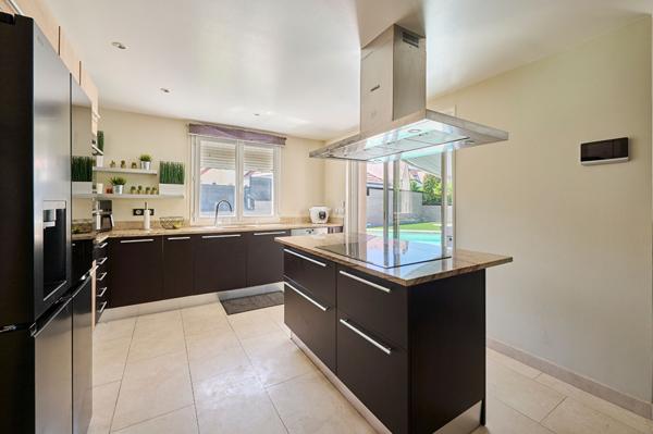 Maison Fontaine Les Dijon 8 pièce(s) 300m2