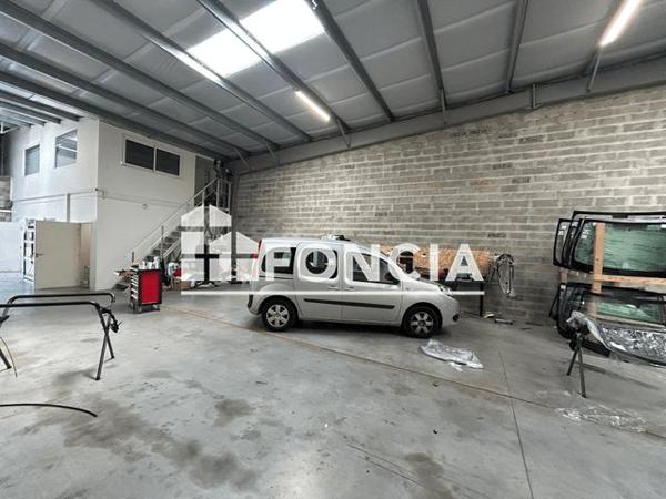 Location Local commercial 2 pièces 300 m² - 21 RUE DU PHARE Merignac 33700