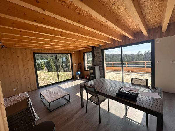 Magnifique chalet NEUF meublé