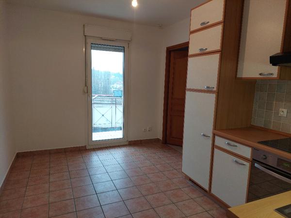 Location appartement Creutzwald - 2 pièce(s) - 25 m² - 350 €/mois