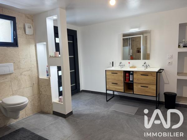 Maison à vendre 5 pièces 230 m² Carpentras