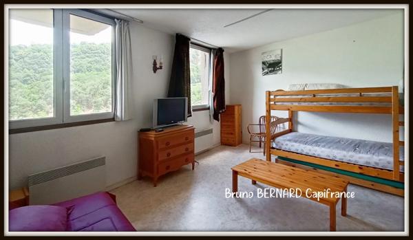 Dpt Hautes Pyrénées (65), à vendre LUZ SAINT SAUVEUR CHARMANT STUDIO