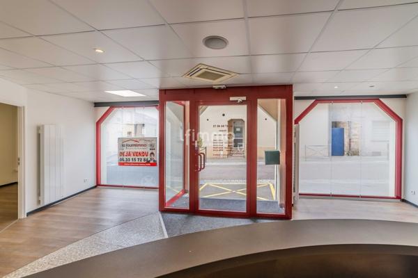 Locaux Commerciaux à vendre, dans la Vieille-Ville de Faulquemont.