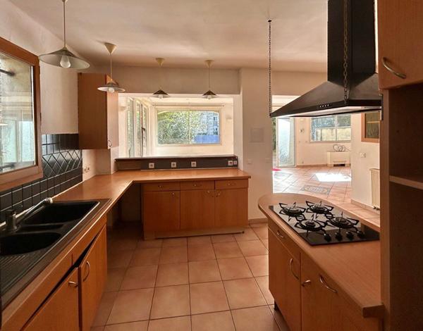 MAISON - 124 M² - 3 CHAMBRES - JARDIN