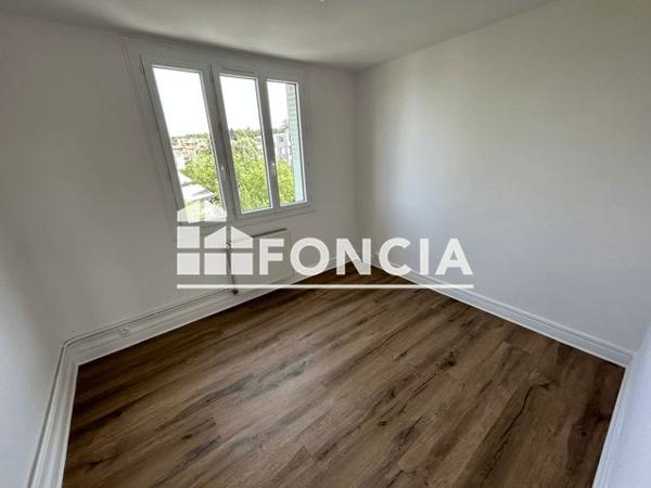 Location Appartement 3 pièces 65 m² - 53/55 RUE THIERS Valence 26000