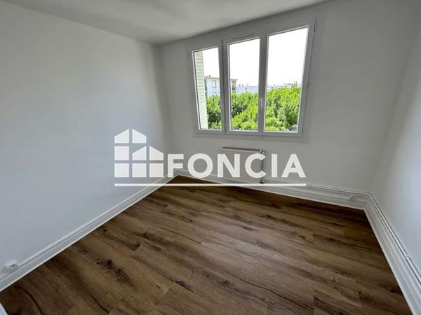 Location Appartement 3 pièces 65 m² - 53/55 RUE THIERS Valence 26000