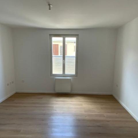 APPARTEMENT ENTIEREMENT REFAIT A NEUF CAUDEBEC-LES-ELBEUF