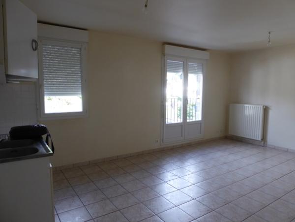 Location Appartement 3 pièces La Monnerie-le-Montel (63650) - centre ville