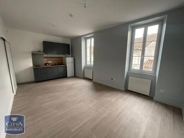 Appartement à louer 1 pièce 23.9m² Angoulême (16000)