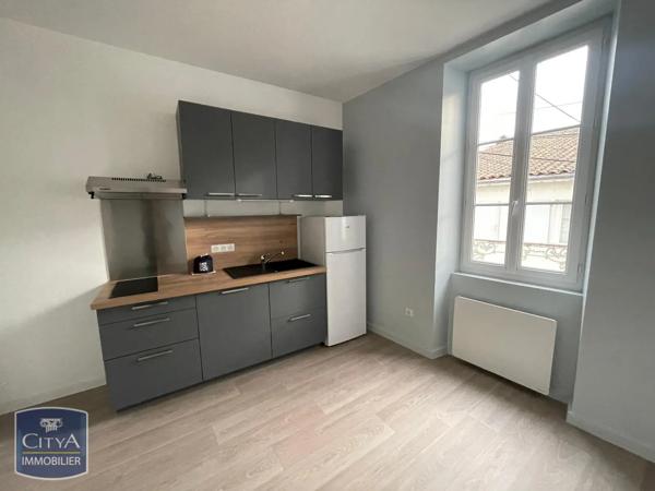 Appartement à louer 1 pièce 23.9m² Angoulême (16000)