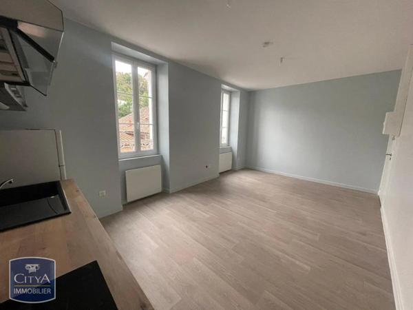 Appartement à louer 1 pièce 23.9m² Angoulême (16000)