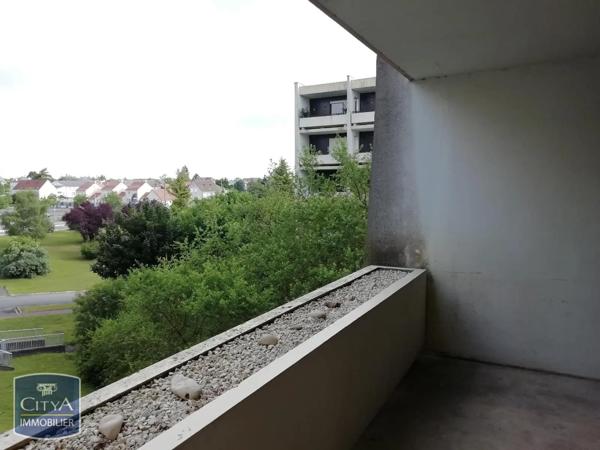 Appartement à louer 2 pièces 54m² La Chaussée-Saint-Victor (41260)