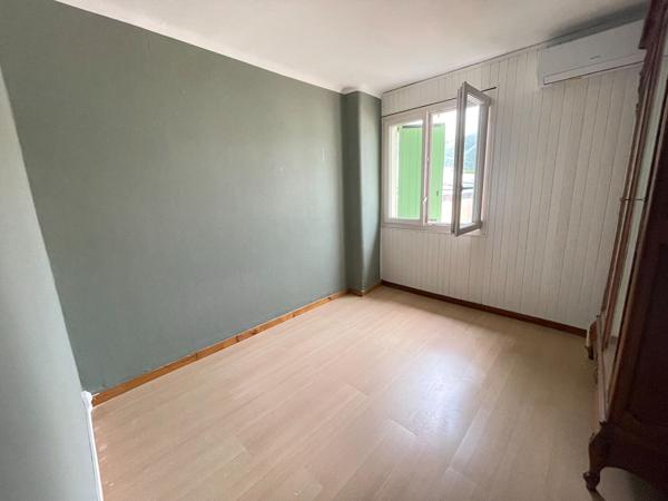Haut de villa - Sisteron 4 pièce(s) 65.50 m2