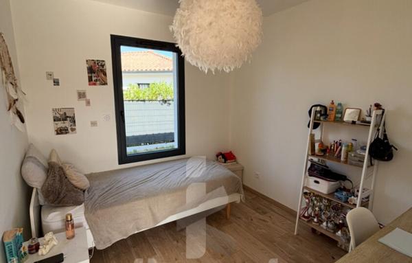 Belle maison contemporaine d'environ 134 m2