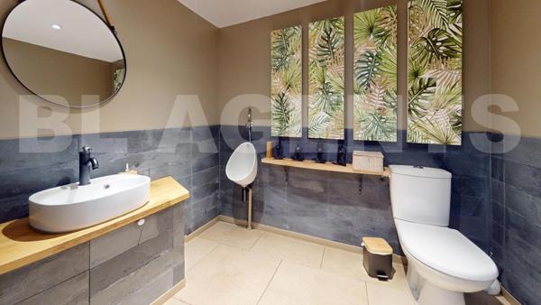 Domaine d'exception niché au cœur d'un domaine de plus de 4,5 hectares 