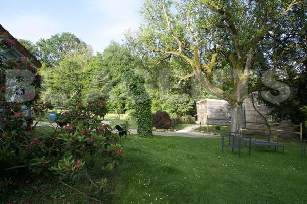 Domaine d'exception niché au cœur d'un domaine de plus de 4,5 hectares 