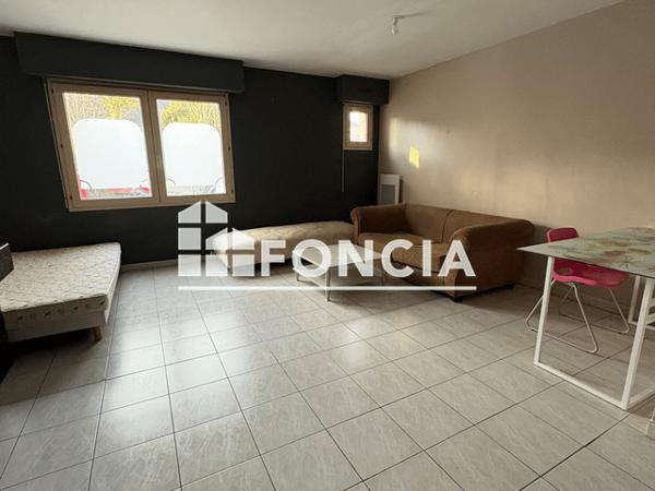 Location Studio meublé 38.11 m² - 9 RUE MIRAULT Angers 49000