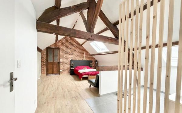 Maison à vendre    7 pièces • 214 m2 Chartres