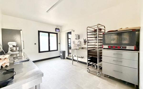 Maison à vendre    7 pièces • 214 m2 Chartres