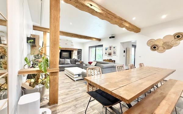 Maison à vendre    7 pièces • 214 m2 Chartres