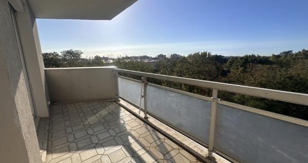 CALUIRE VERNAY/BOURG: T3 CALME LUMINEUX BALCON BELLE COPROPRIETE