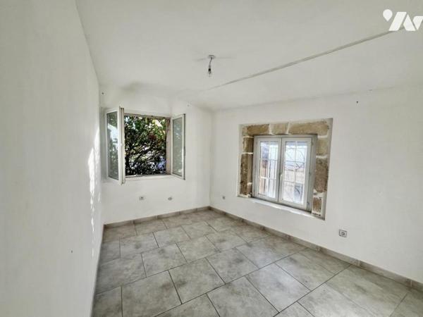 Vente ensemble immobilier composé de deux maisons d'habitation à Pont-Saint-Esprit