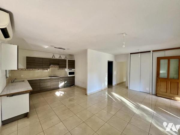 Vente ensemble immobilier composé de deux maisons d'habitation à Pont-Saint-Esprit