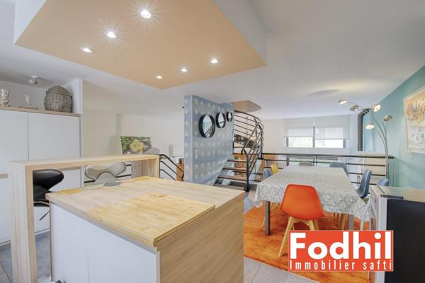 Maison contemporaine de 130 m²- 4 ch- Rooftop de 76 m²- un jardin et un sous sol de 84 m².