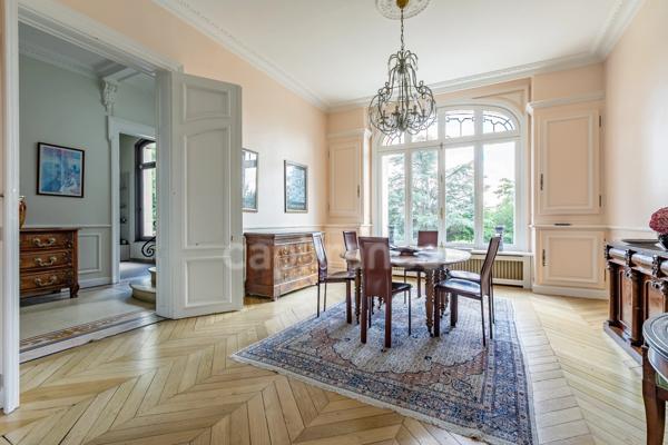 MAISON BOURGEOISE A VENDRE 11 PIECES (SOiSSONS) – 406 m² – 6 CHAMBRES – 5 SALLES D’EAU / SALLE DE BAINS – SALLE DE RECEPTION- SOUS- SOL – GARAGE - PISCINE – JARDIN DE 1 430 m²