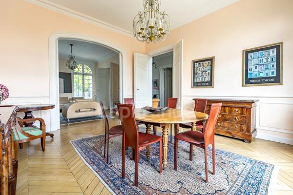 MAISON BOURGEOISE A VENDRE 11 PIECES (SOiSSONS) – 406 m² – 6 CHAMBRES – 5 SALLES D’EAU / SALLE DE BAINS – SALLE DE RECEPTION- SOUS- SOL – GARAGE - PISCINE – JARDIN DE 1 430 m²