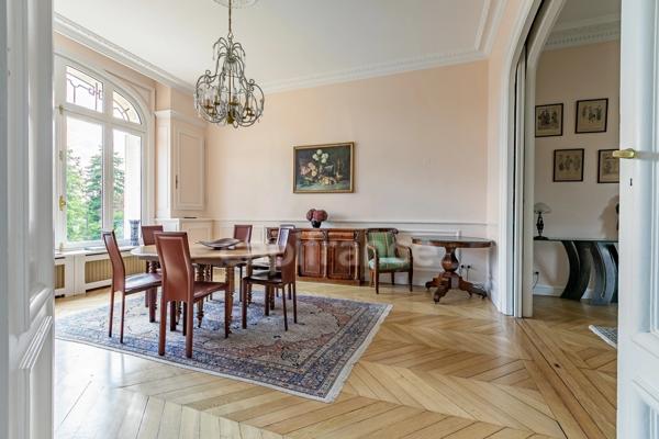MAISON BOURGEOISE A VENDRE 11 PIECES (SOiSSONS) – 406 m² – 6 CHAMBRES – 5 SALLES D’EAU / SALLE DE BAINS – SALLE DE RECEPTION- SOUS- SOL – GARAGE - PISCINE – JARDIN DE 1 430 m²