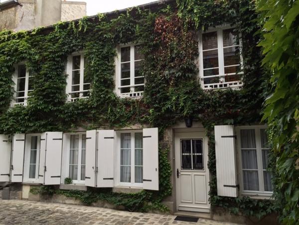 Location Appartement 3 pièces Chantilly (60500) - Centre ville rue du Connétable