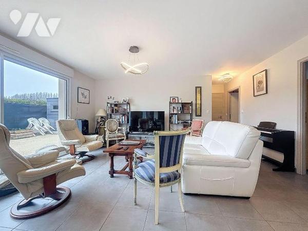 A découvrir   EN EXCLUSIVITÉ CHEZ VOTRE NOTAIRE !!!
Cette charmante maison individuelle lumine...