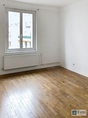 METZ - 2 pièce(s) - 55,67 m2