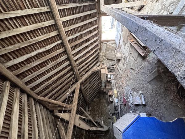 Immeuble 2 pièces - 60 m²