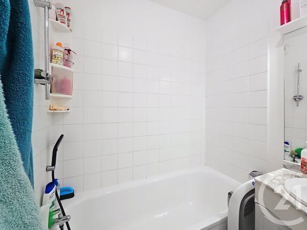 Appartement F3 à vendre  3 pièces - 75,17 m2 LIEUSAINT - 77