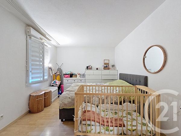 Appartement F3 à vendre  3 pièces - 75,17 m2 LIEUSAINT - 77