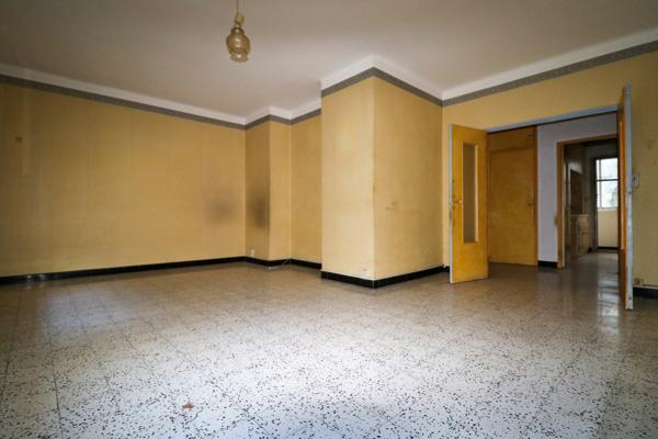 Appartement de 57 m² avec balcon, proche du centre-ville de Nîmes