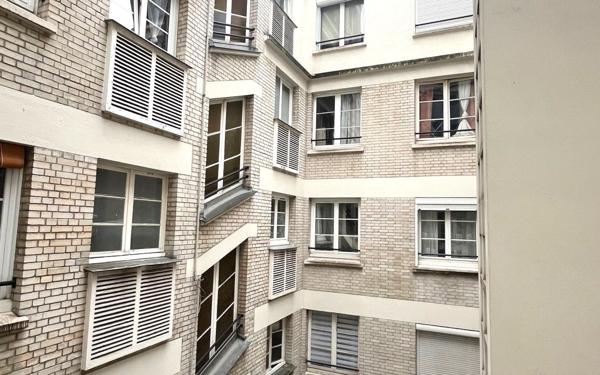 Appartement à vendre    2 pièces • 44,85 m2 Saint-Mandé