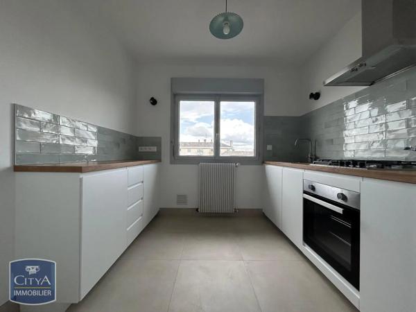 Appartement à louer 2 pièces 45.32m² Angers (49100)
