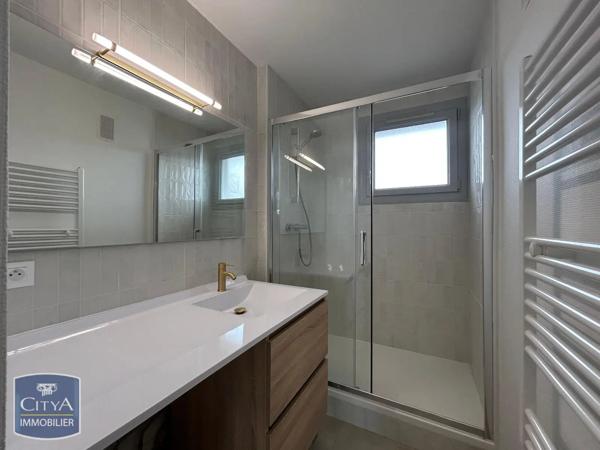 Appartement à louer 2 pièces 45.32m² Angers (49100)