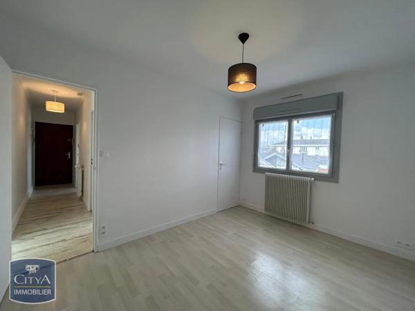 Appartement à louer 2 pièces 45.32m² Angers (49100)