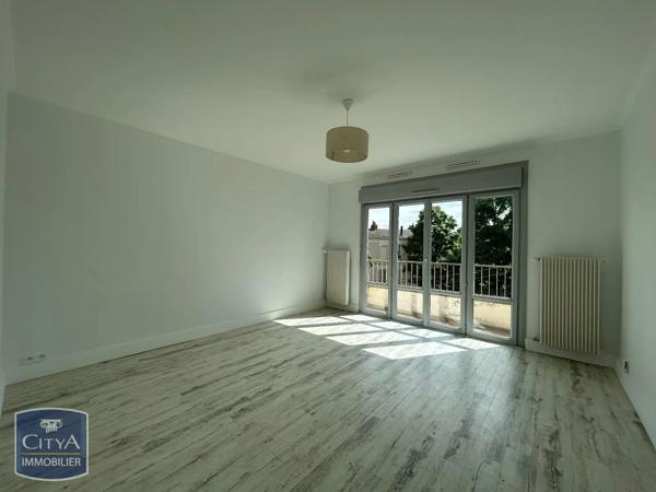 Appartement à louer 2 pièces 45.32m² Angers (49100)