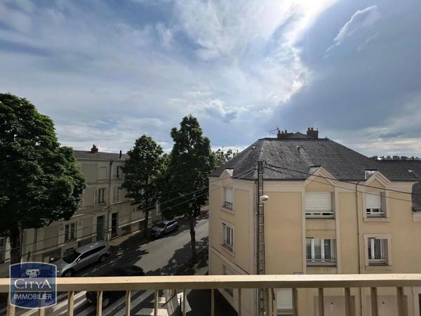 Appartement à louer 2 pièces 45.32m² Angers (49100)