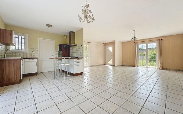 Maison à vendre    4 pièces • 106,58 m2 Brugheas