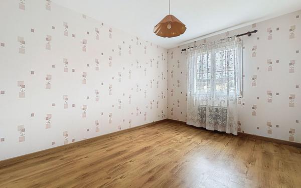 Maison à vendre    4 pièces • 106,58 m2 Brugheas